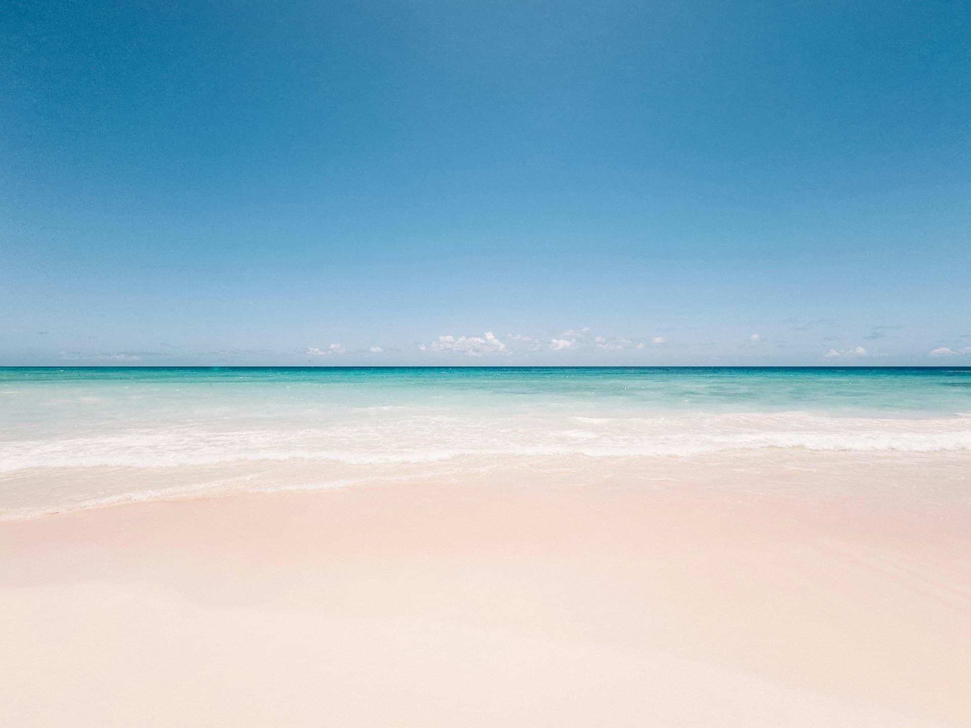 White sand beach and turquoise Caribbean water in Barbados